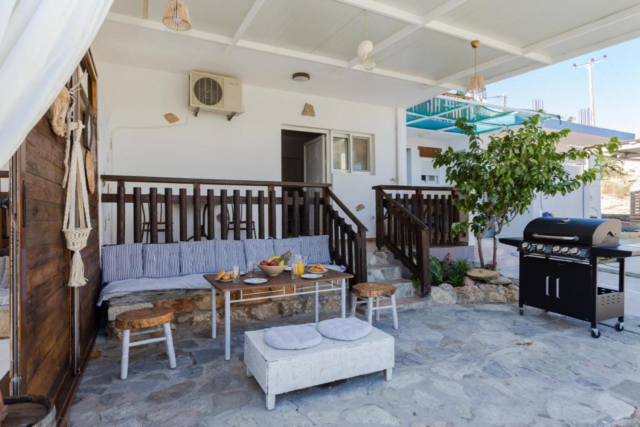 Christos Studios And Family Apartments Stegna Kültér fotó