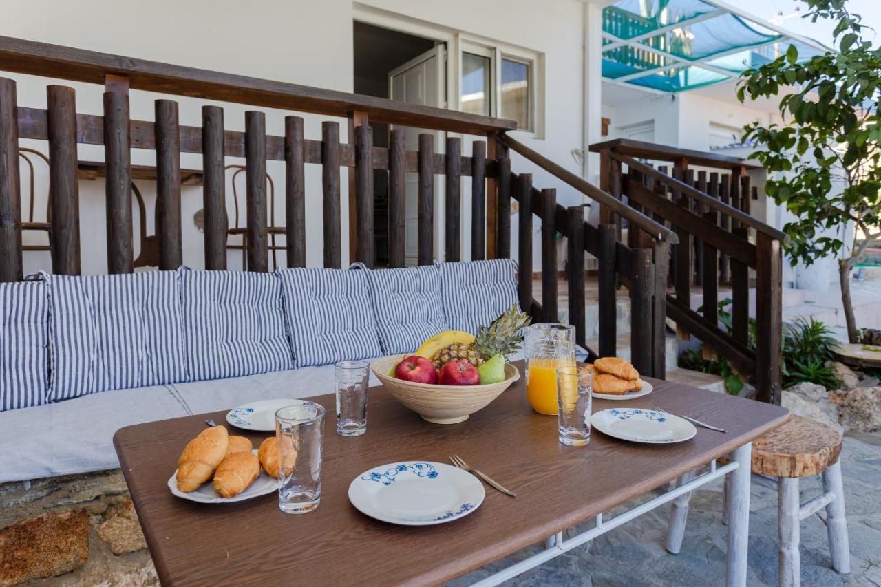 Christos Studios And Family Apartments Stegna Kültér fotó