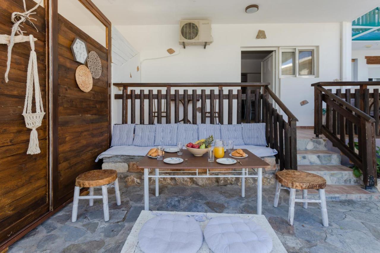 Christos Studios And Family Apartments Stegna Kültér fotó