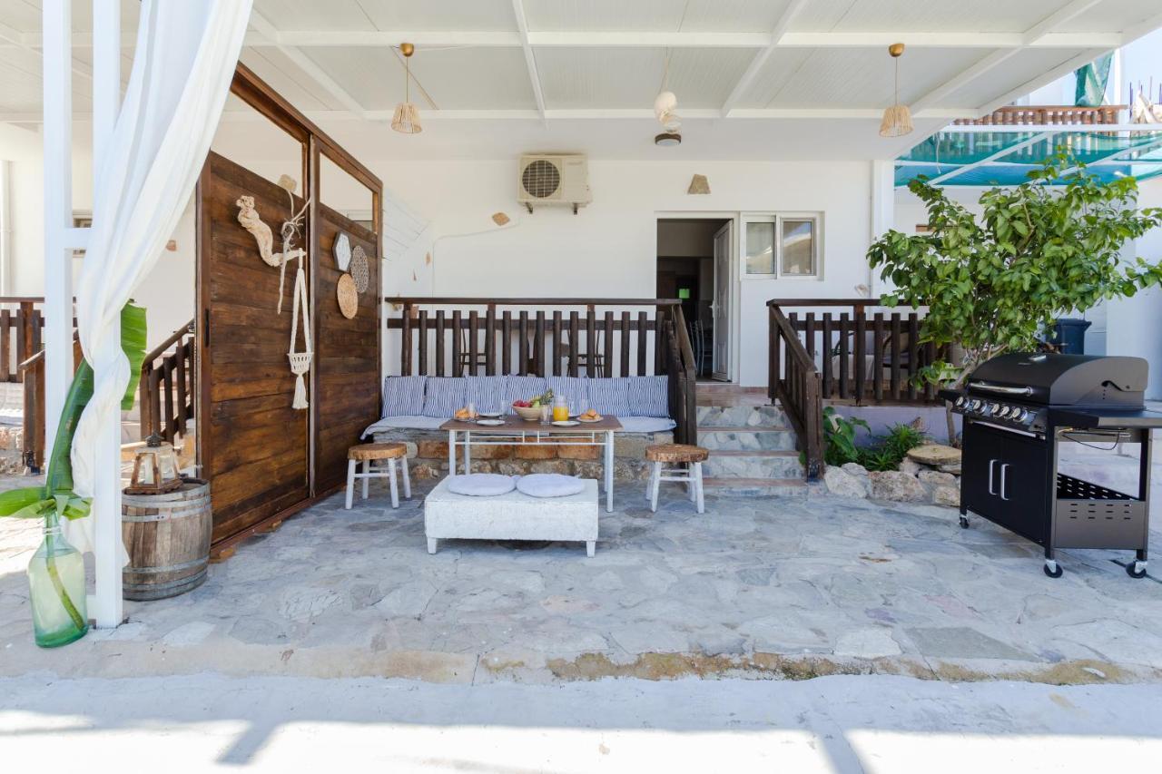 Christos Studios And Family Apartments Stegna Kültér fotó