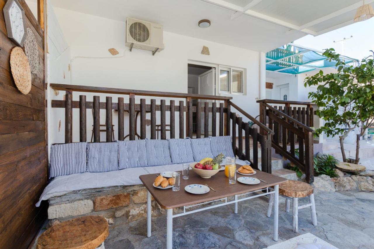 Christos Studios And Family Apartments Stegna Kültér fotó