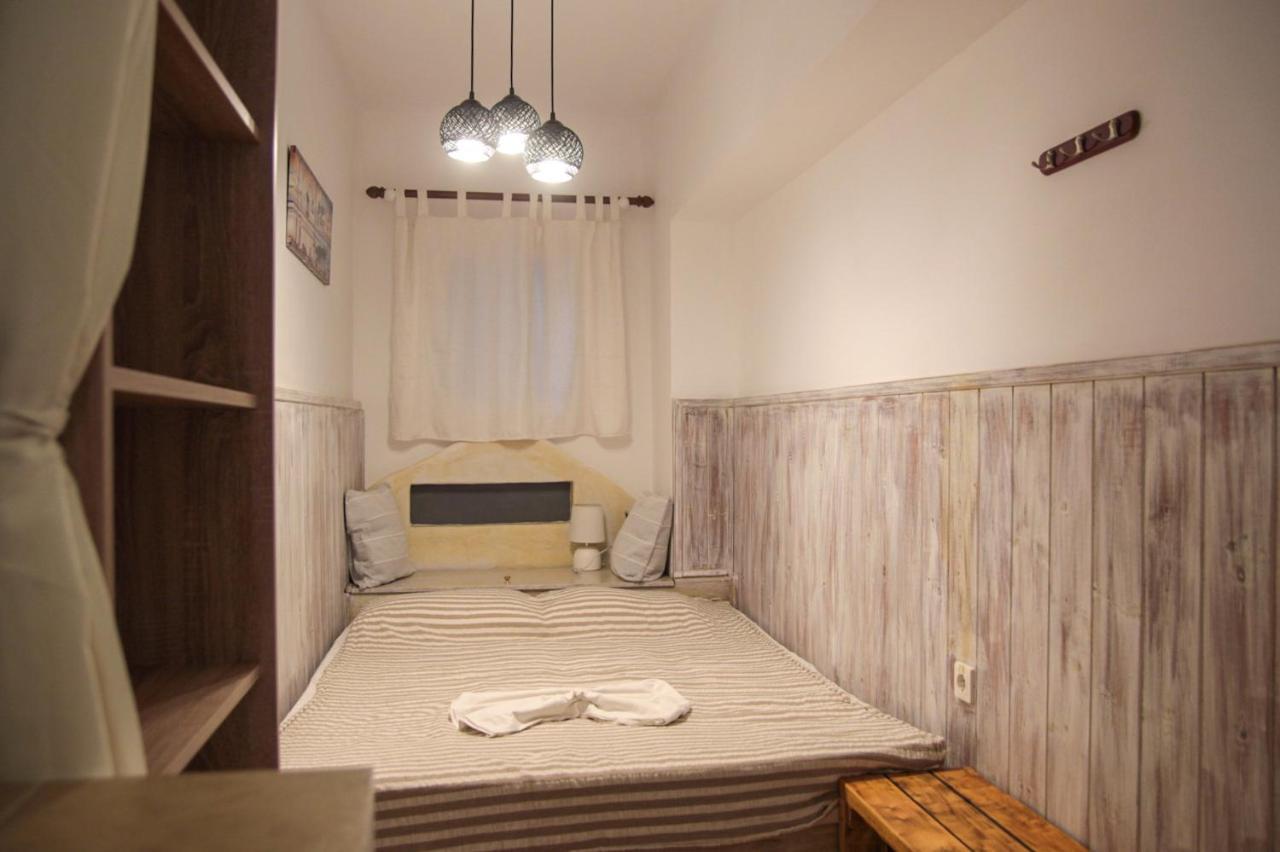 Christos Studios And Family Apartments Stegna Kültér fotó