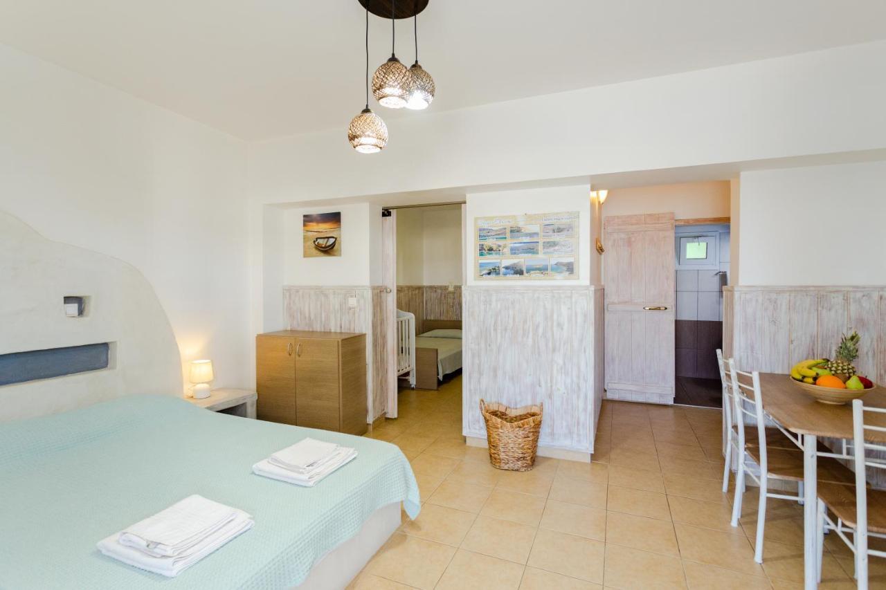 Christos Studios And Family Apartments Stegna Kültér fotó
