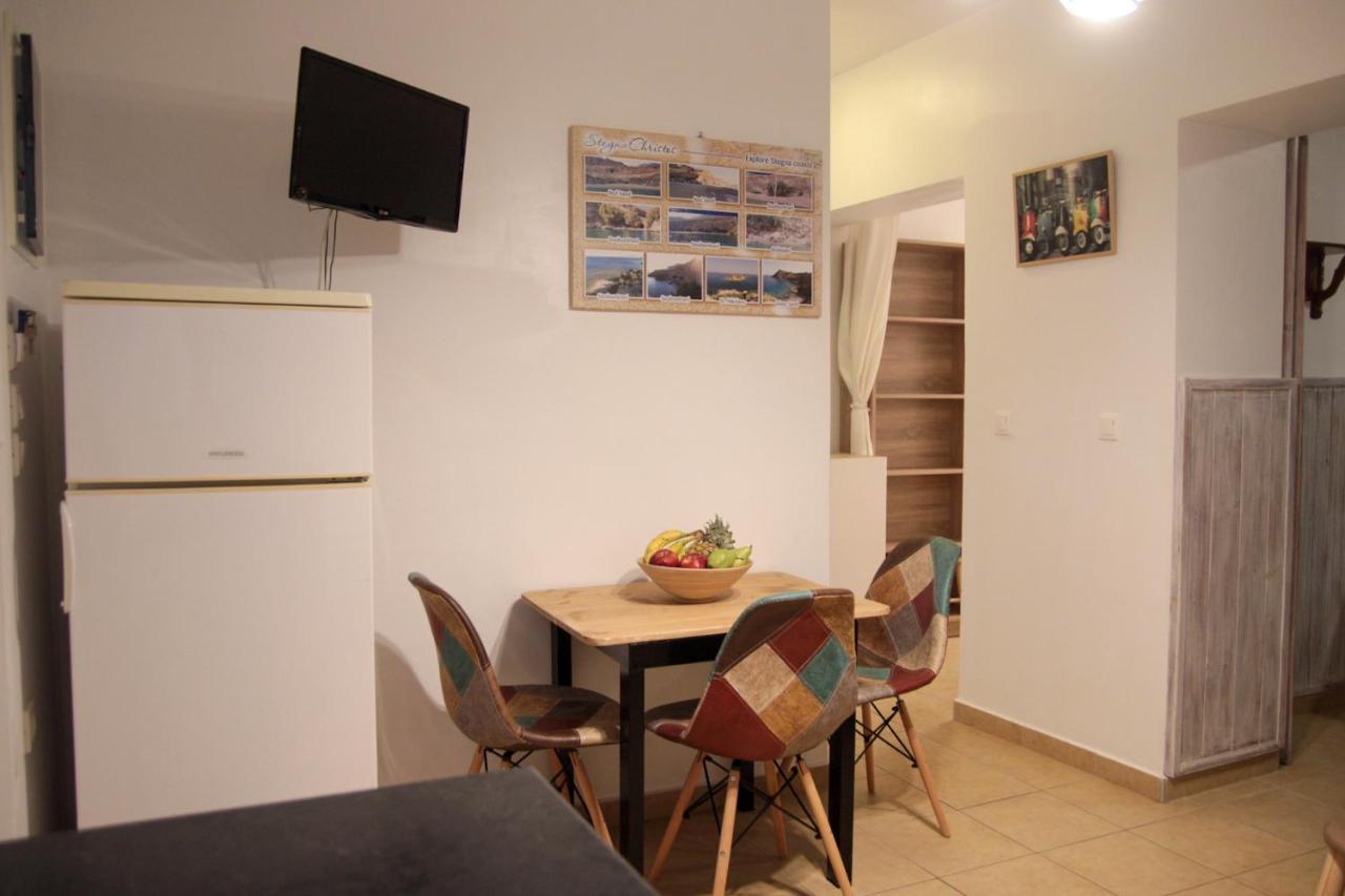 Christos Studios And Family Apartments Stegna Kültér fotó